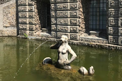 Fontana della Sirena